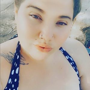 Meet your Posher, Rose